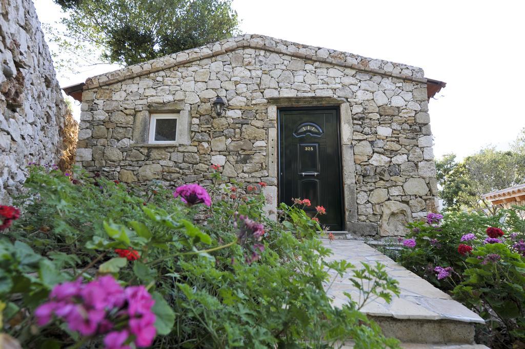 Blue Princess Hotel And Suites Liapades Exterior foto