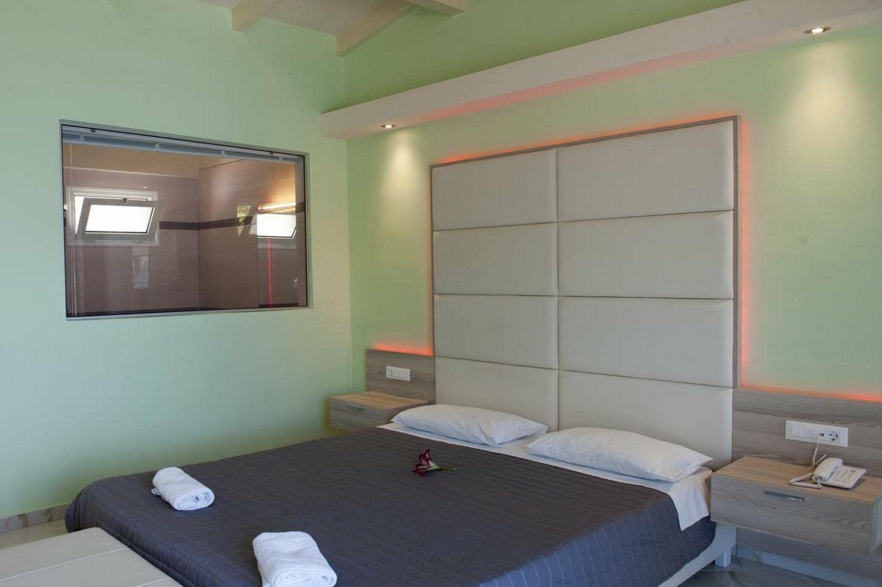 Blue Princess Hotel And Suites Liapades Exterior foto